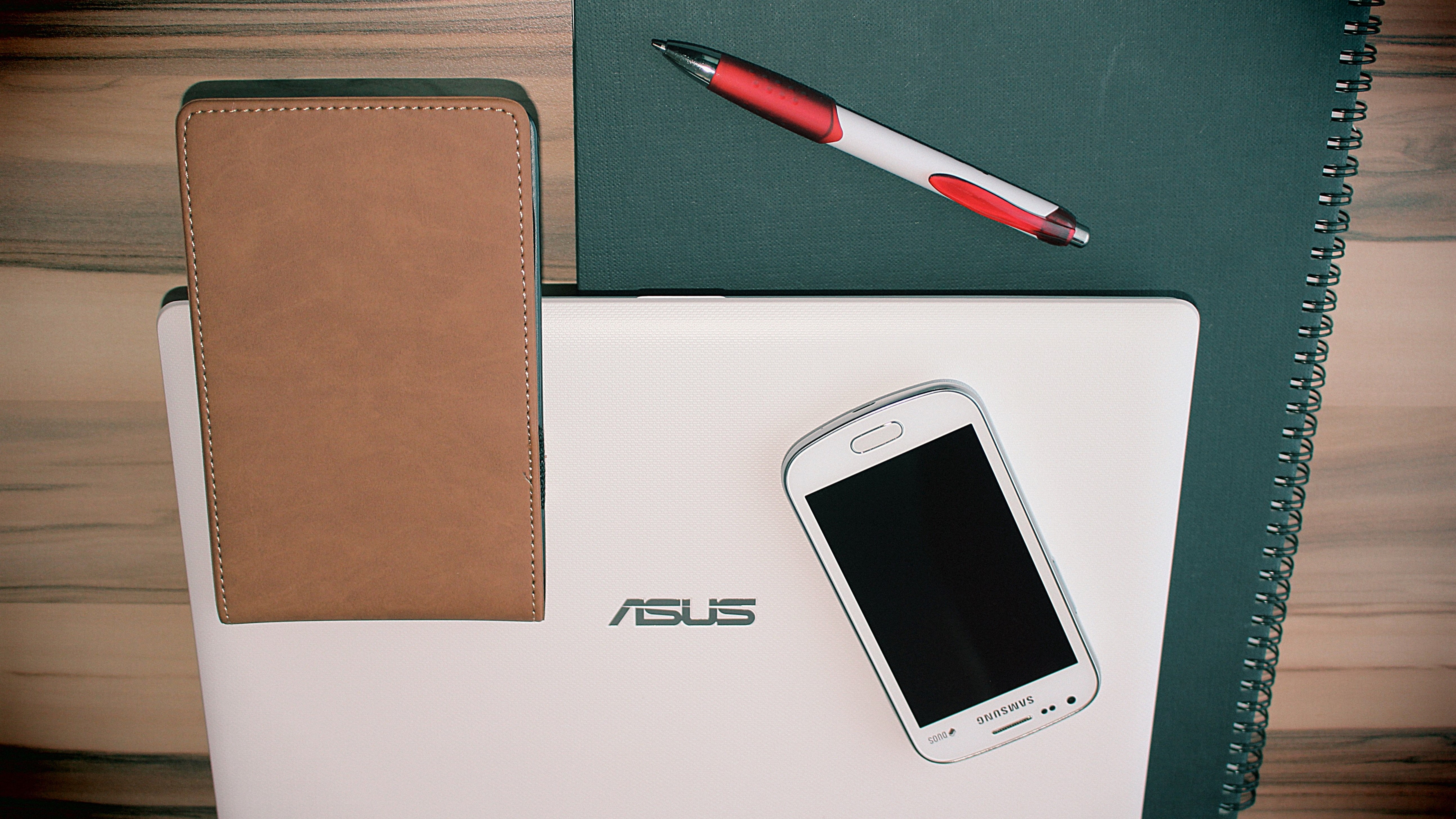 ASUS Experience Zone v Supernovi (2)