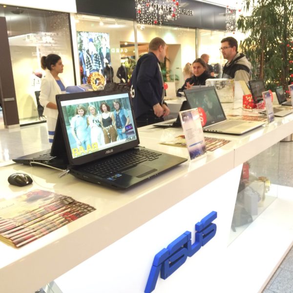 ASUS Experience Zone v Supernovi