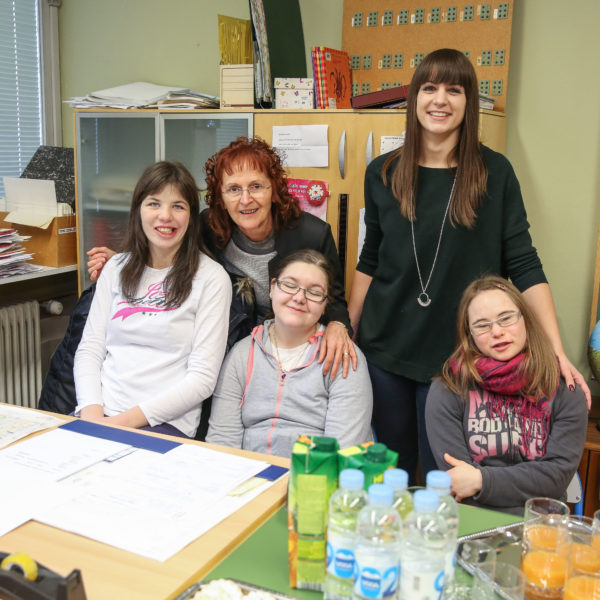 RWE pomaga Centru IRIS