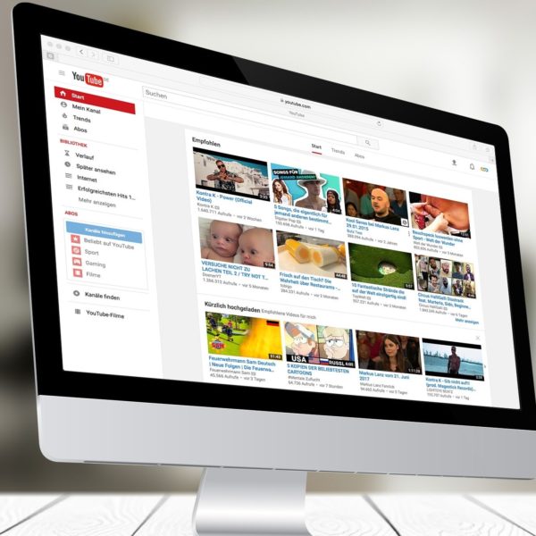 64 % Slovencev internet uporablja vsak dan ali skoraj vsak dan